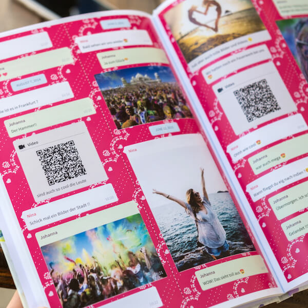 WhatsApp Buch mit QR Codes